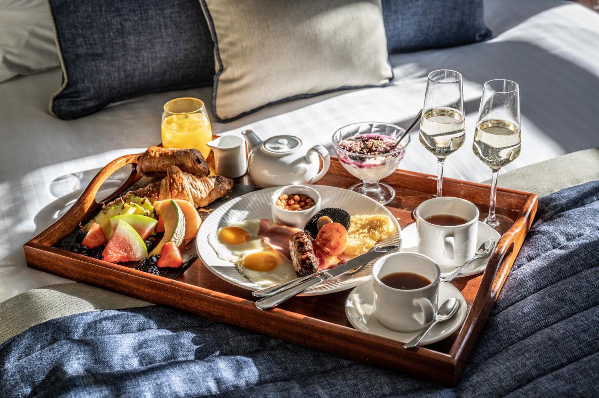 Audleys Wood Hotel, 베이싱스토크 외부 사진
