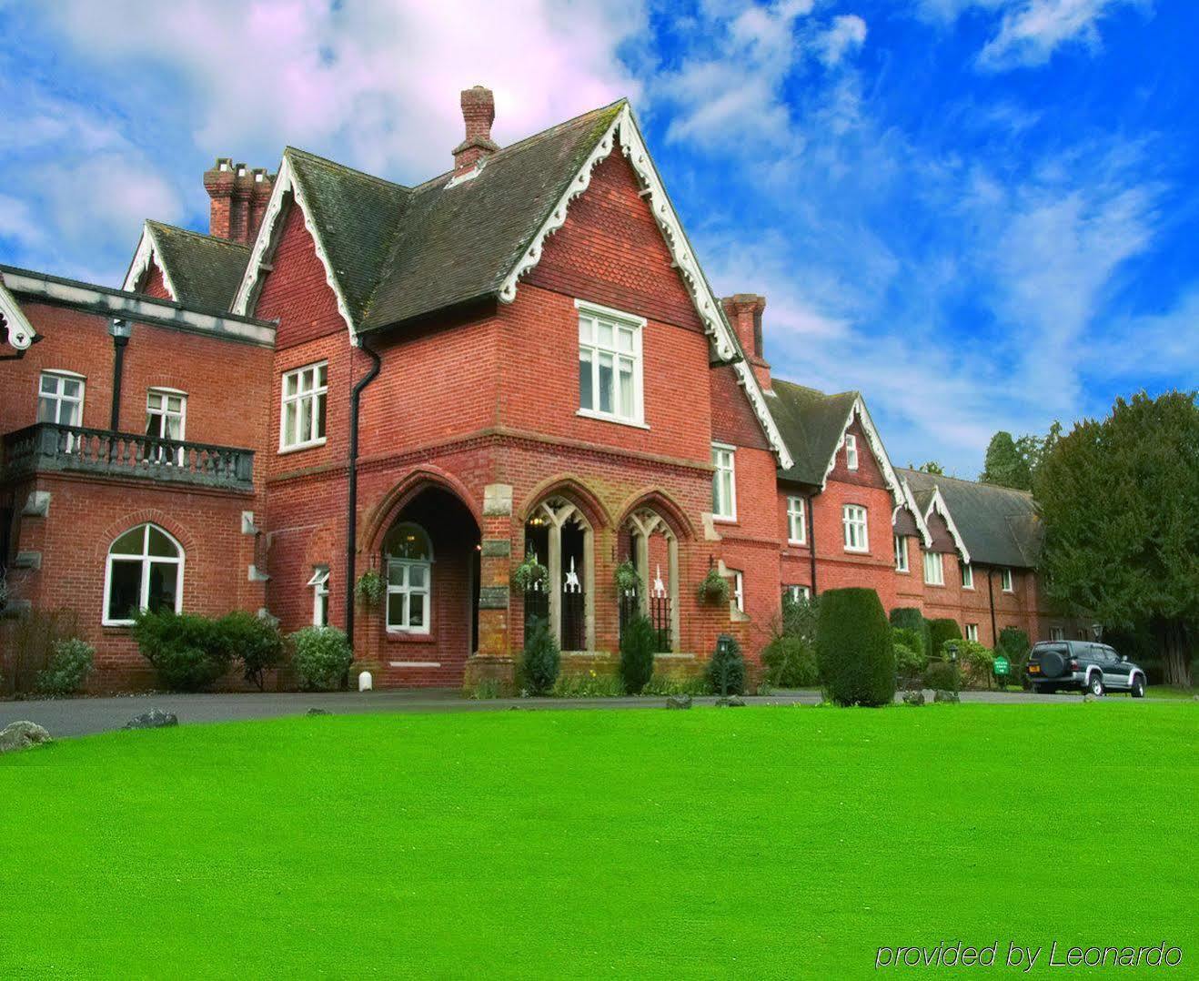 Audleys Wood Hotel, 베이싱스토크 외부 사진